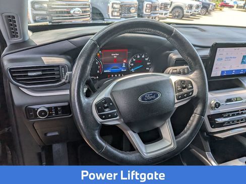 Used 2023 Ford Explorer XLT w/ Equipment Group 202A RWD image 16