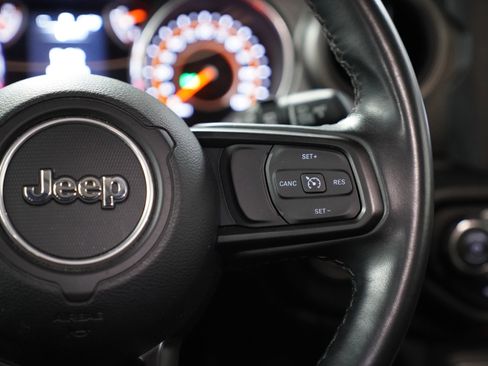Used 2022 Jeep Wrangler Unlimited Sport AWD/4WD image 20