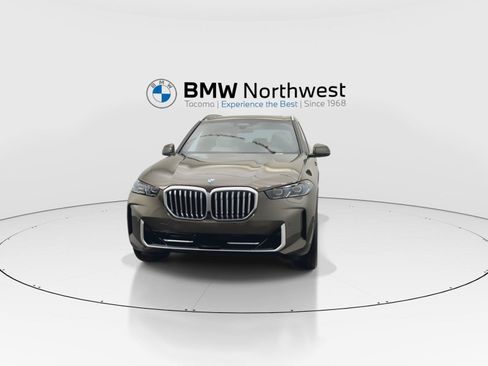 New 2026 BMW X5 xDrive40i AWD/4WD image 8
