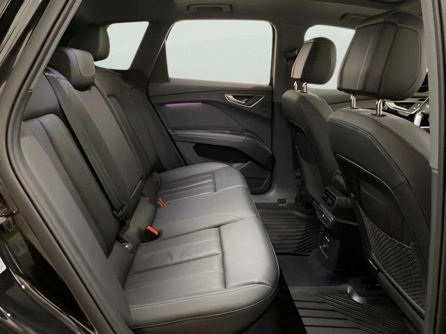 Used 2023 Audi Q4 e-tron Premium Plus w/ Premium Plus AWD/4WD image 74