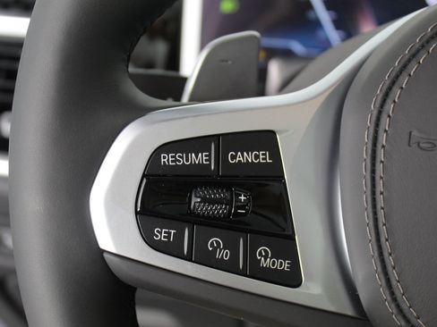 Used 2026 BMW X5 sDrive40i w/ M Sport Package image 15