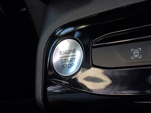 Certified 2024 Ford Escape ST-Line w/ Tech Pack #1 AWD/4WD image 25