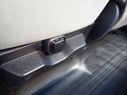 Used 2017 Ford F150 XL w/ XL Power Equipment Group RWD image 21