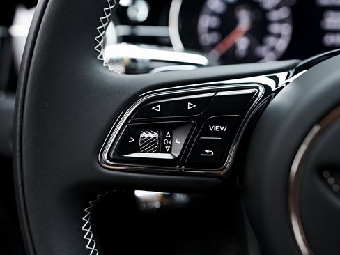 Used 2024 Bentley Continental GT image 58