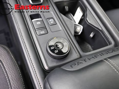 Used 2023 Nissan Pathfinder S AWD/4WD image 20