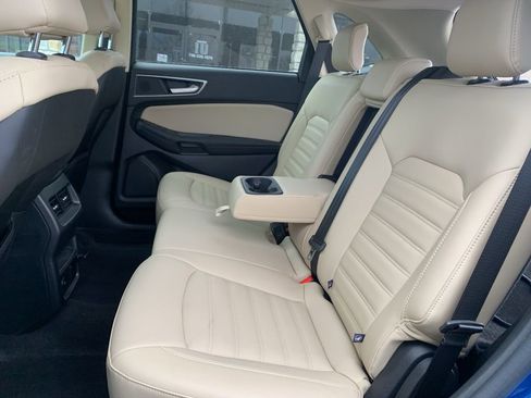 Used 2024 Ford Edge SEL w/ Convenience Package image 13