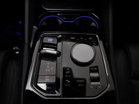 New 2025 BMW i5 xDrive40 w/ Premium Package image 13