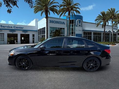 Used 2023 Honda Civic Sport image 5