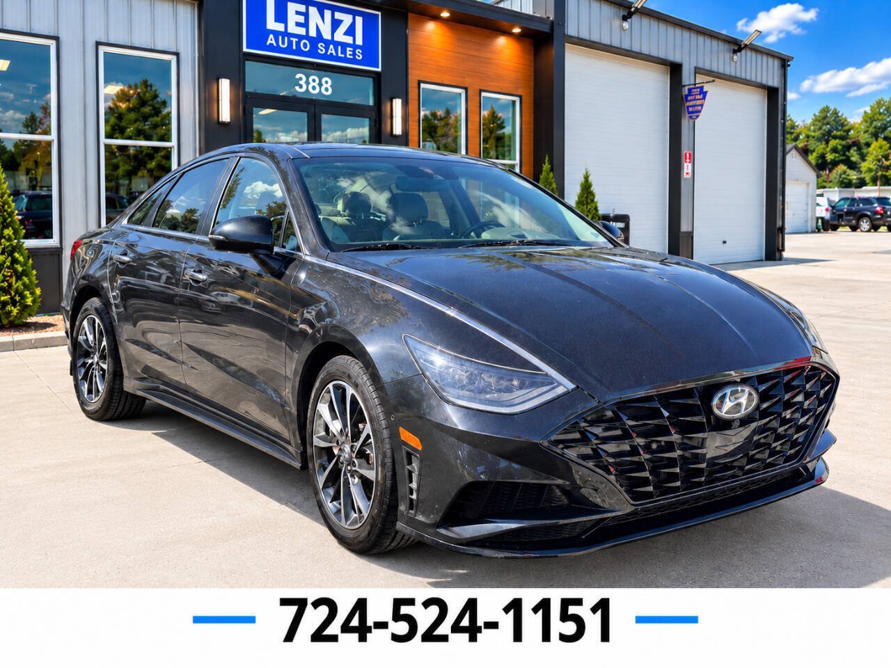 Used 2023 Hyundai Sonata Limited w/ Cargo Package FWD image 3