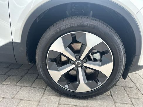 Used 2026 Volvo XC40 B5 Plus AWD/4WD image 42