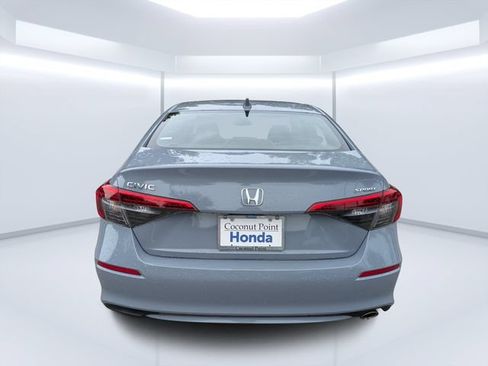 Used 2024 Honda Civic Sport image 4