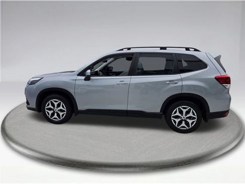 Certified 2023 Subaru Forester Premium AWD/4WD image 18