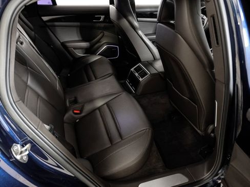 Used 2021 Porsche Panamera image 41