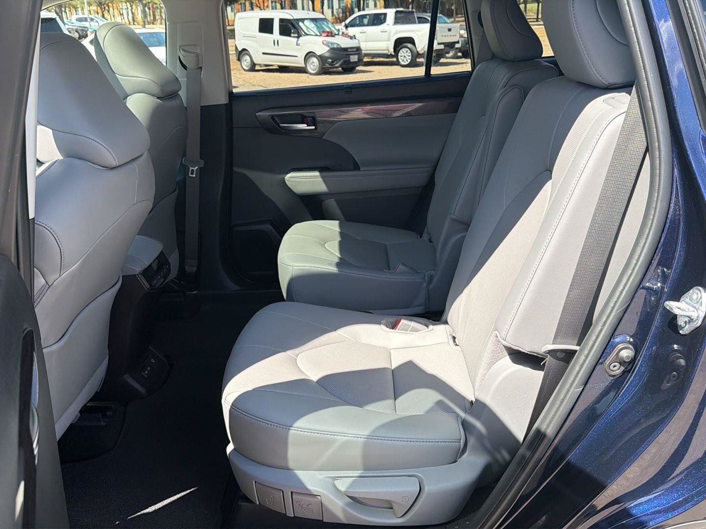 Certified 2026 Toyota Highlander Limited AWD/4WD image 22
