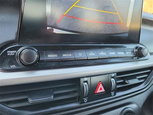 Used 2020 Kia Forte LXS image 21