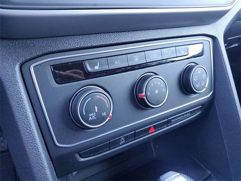 Certified 2023 Volkswagen Atlas SE image 27