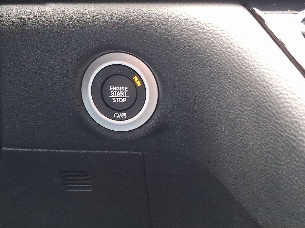 New 2026 Chrysler Pacifica Select FWD image 41