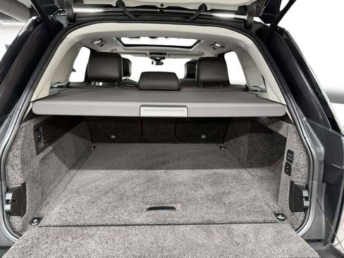 Used 2018 Land Rover Range Rover HSE image 16