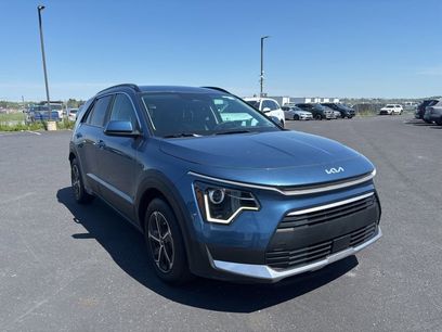 Used 2024 Kia Niro EX w/ EX Cold Weather Package