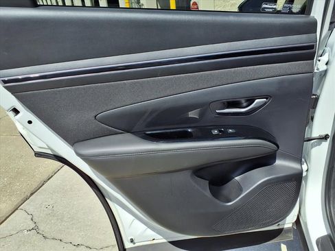 Used 2022 Hyundai Tucson Limited FWD image 17
