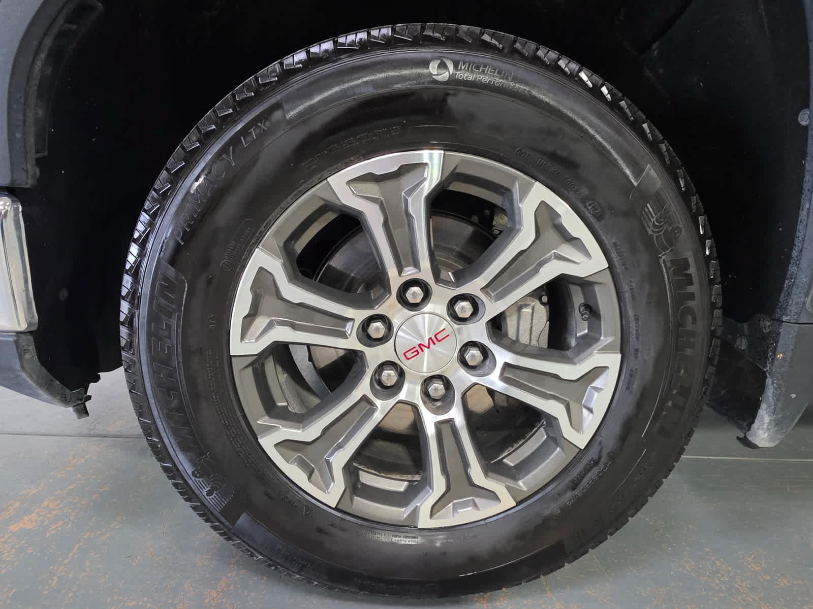 Used 2025 GMC Sierra 1500 SLT AWD/4WD image 11