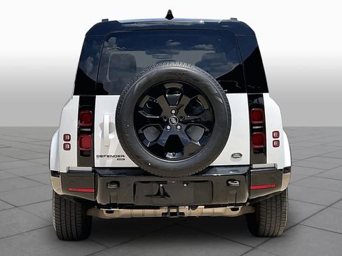 Used 2022 Land Rover Defender 110 X-Dynamic SE AWD/4WD image 5