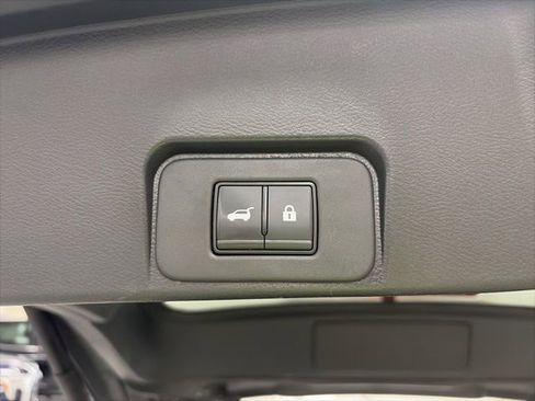 Used 2023 Nissan Rogue SV w/ SV Premium B Package AWD/4WD image 14