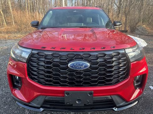 New 2026 Ford Explorer ST-Line AWD/4WD image 2