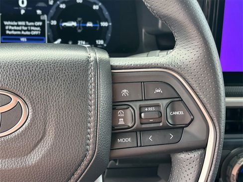 New 2025 Toyota 4Runner Limited image 17