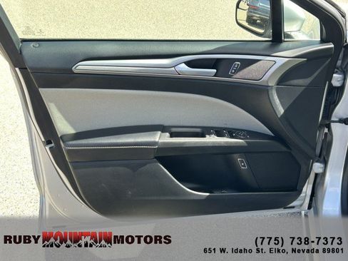 Used 2018 Ford Fusion S FWD image 9