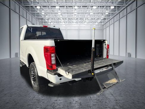 Used 2022 Ford F350 XLT w/ Black Appearance Package AWD/4WD image 13