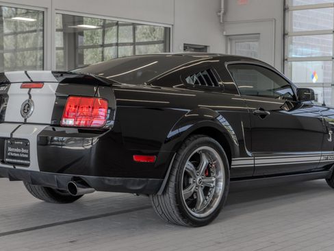 Used 2007 Ford Mustang Shelby GT500 RWD image 28