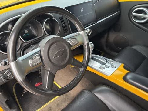 Used 2003 Chevrolet SSR w/ Preferred Equipment Group image 10