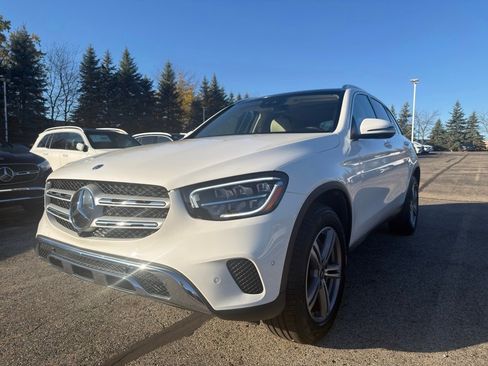Used 2022 Mercedes-Benz GLC 300 4MATIC image 3