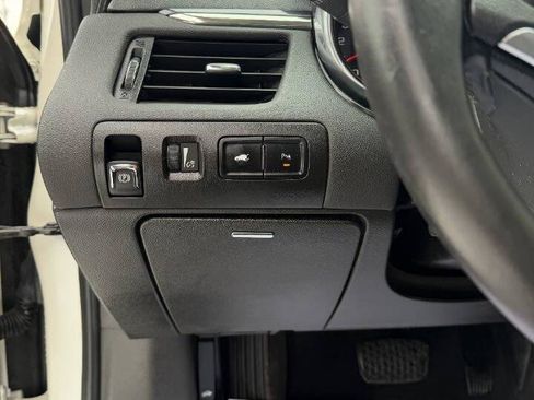 Used 2014 Chevrolet Impala LT w/ Convenience Package image 20