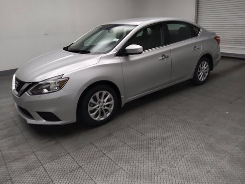 Used 2019 Nissan Sentra SV FWD image 2