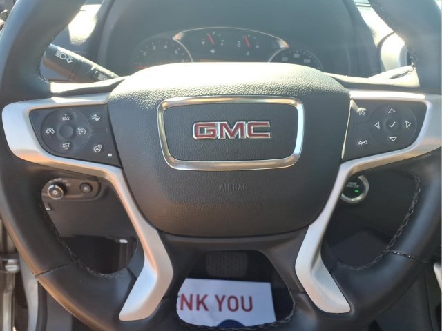 Used 2024 GMC Terrain SLT FWD image 11