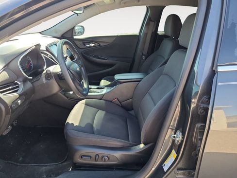 Used 2018 Chevrolet Malibu LT FWD image 9