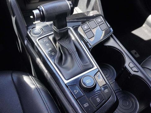 Used 2023 Kia Sportage EX FWD image 28