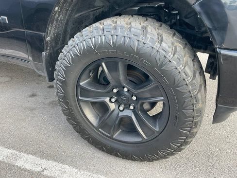 Used 2024 RAM 1500 Lone Star AWD/4WD image 9