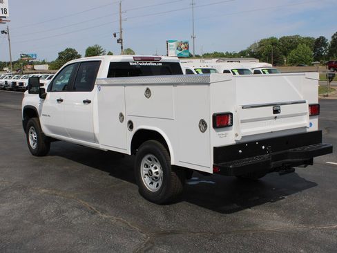 Used 2025 Chevrolet Silverado 2500 W/T w/ WT Convenience Package AWD/4WD image 4