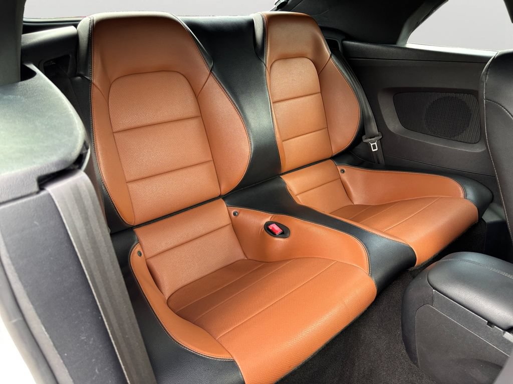 Used 2019 Ford Mustang Premium RWD image 13