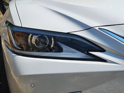 Used 2021 Lexus ES 350 w/ Premium Package FWD image 24