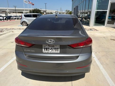 Used 2018 Hyundai Elantra Value Edition FWD image 5