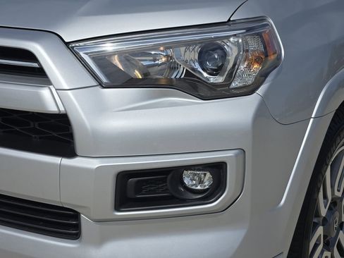 Used 2023 Toyota 4Runner TRD Sport w/ Technology Package AWD/4WD image 10