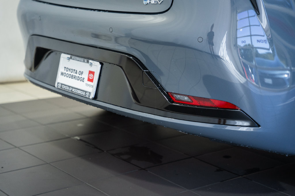 New 2027 Toyota Prius XLE AWD/4WD image 9