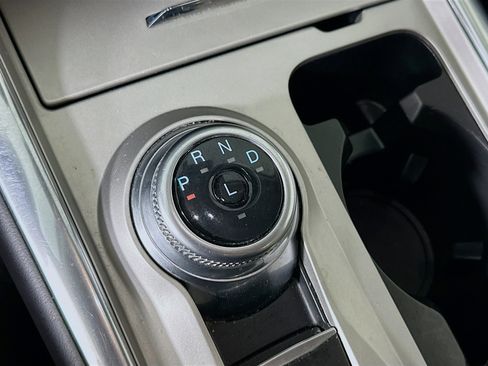 Used 2024 Ford Explorer Limited image 24