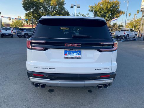 Used 2025 GMC Acadia Elevation AWD/4WD image 10