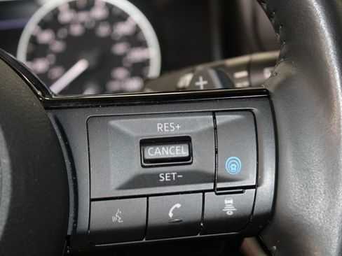 Used 2023 Nissan Rogue SL FWD image 35