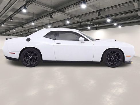 Used 2023 Dodge Challenger GT w/ Plus Package RWD image 8